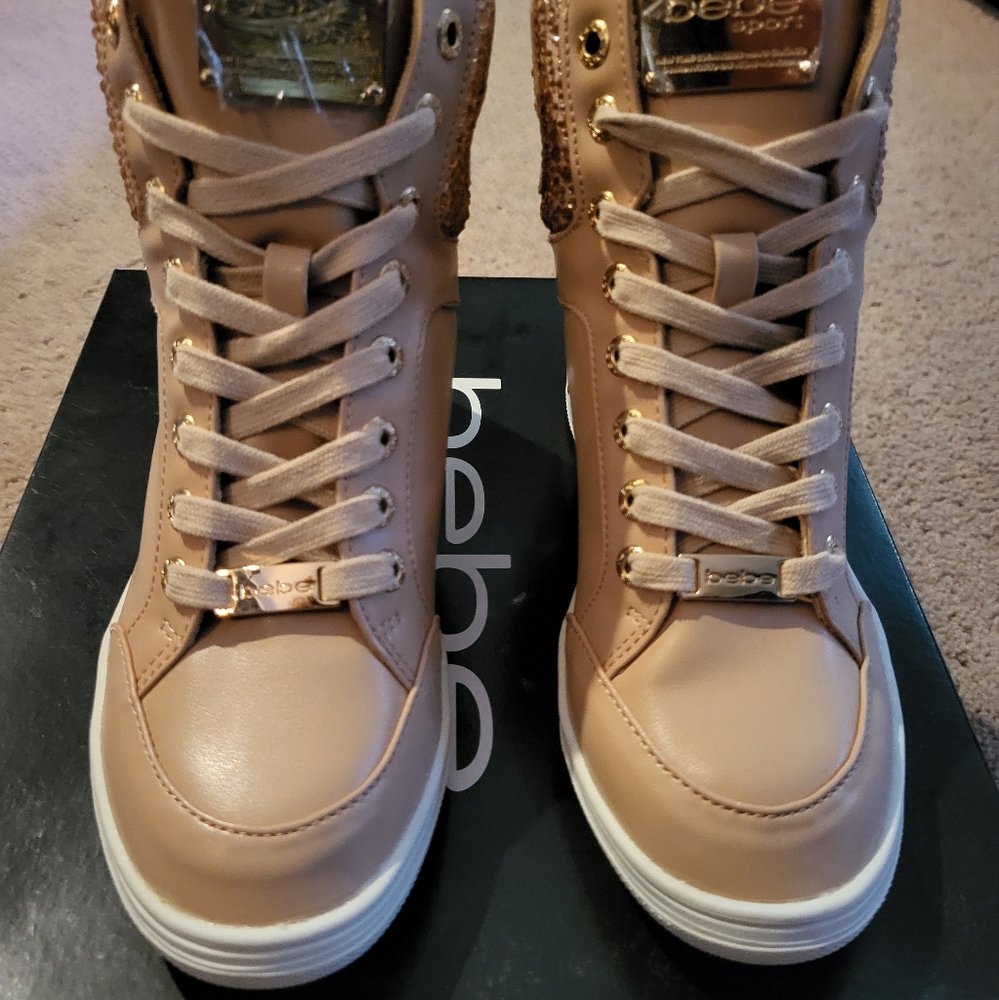 BEBE sport hidden wedge